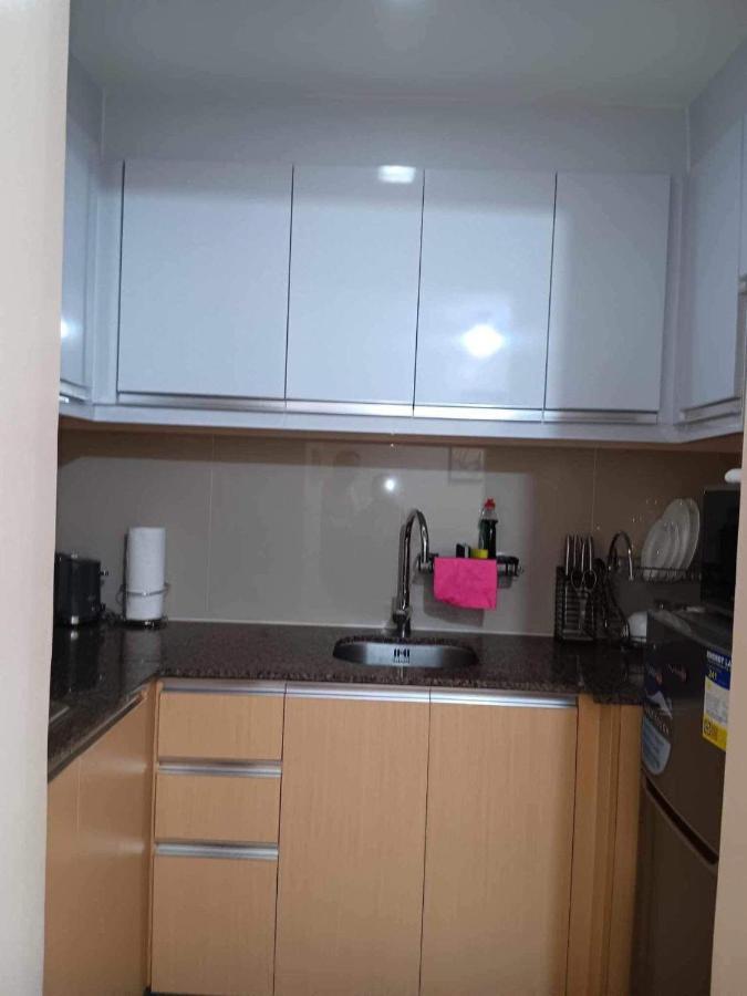 Studio Condo Building 81 Newport Boulevard مانيلا المظهر الخارجي الصورة